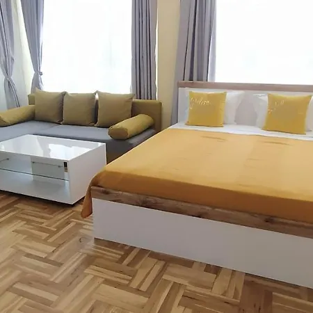 Apartments Near To Burgas Free University 公寓 *