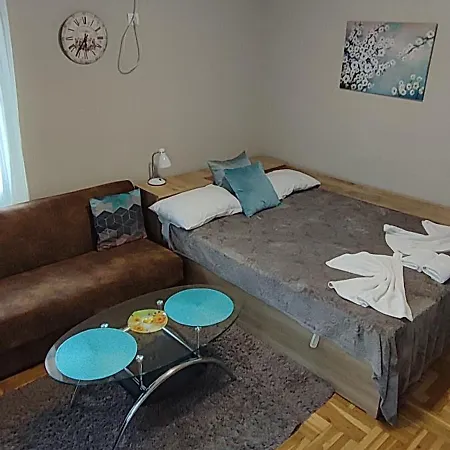 Apartments Near To Burgas Free University 公寓 布尔加斯