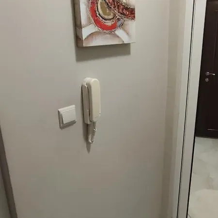 Apartments Near To Burgas Free University 布尔加斯